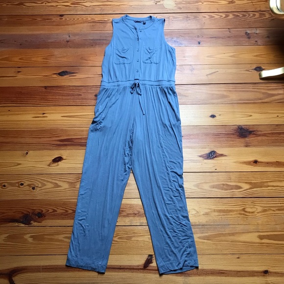 Lisa Rinna Collection Soft Gray Stretch Jumpsuit, EUC, M - Picture 3 of 16